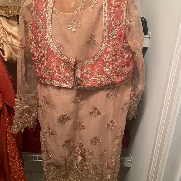 Afrozeh Pakistani Shalwar Kameez new with tag - Picture 6 of 9